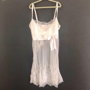 VINTAGE White Eyelash Lace Bow WEDDING NIGHTGOWN❤️
